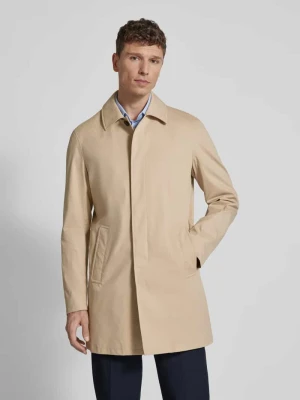 Krótki płaszcz z wpuszczanymi kieszeniami Bugatti