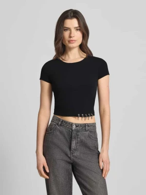 Krótki T-shirt z zawieszkami z logo model 'Elisabette' Guess Czarny