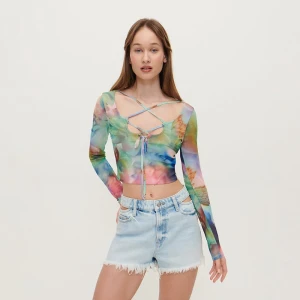 Krótki top z siateczkowej dzianiny we wzory tie-dye House