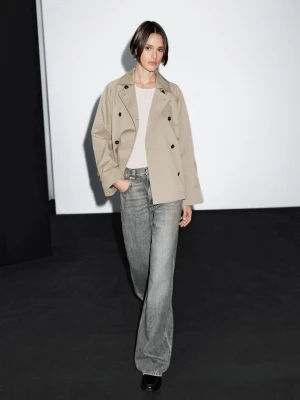 Krótki Trencz Z Guzikami Na Kołnierzu - Beżowy - - Massimo Dutti - Kobieta