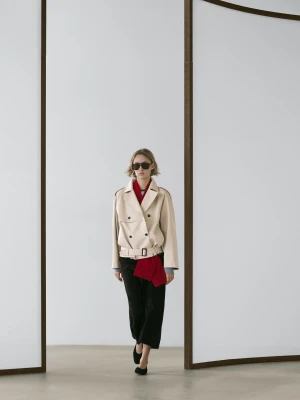 Krótki Trencz Z Paskiem - Beżowy - - Massimo Dutti - Kobieta