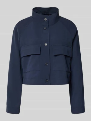 Krótki żakiet o kroju relaxed fit z kieszeniami z patką na piersi model ‘JOTANA’ Boss