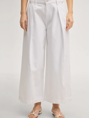 Krótkie dżinsy z szerokimi nogawkami Enrica w kolorze białym Joop