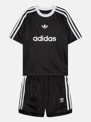 Krótkie spodenki sportowe adidas Originals