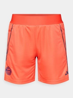 Krótkie spodenki sportowe Adidas czerwony