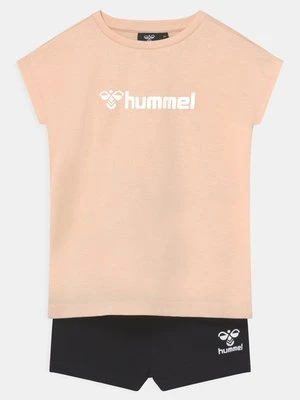 Krótkie spodenki sportowe Hummel