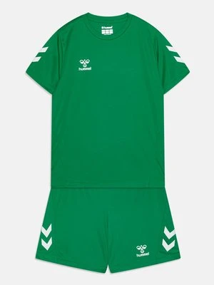 Krótkie spodenki sportowe Hummel