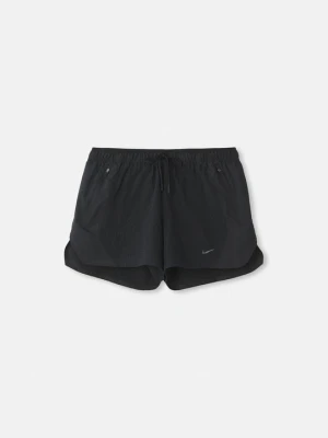 Krótkie spodenki sportowe Nike czarny