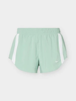 Krótkie spodenki sportowe Nike jasnozielony