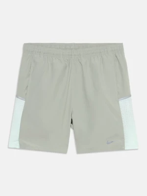 Krótkie spodenki sportowe Nike jasnozielony