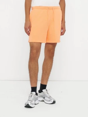 Krótkie spodenki sportowe Nike morelowy