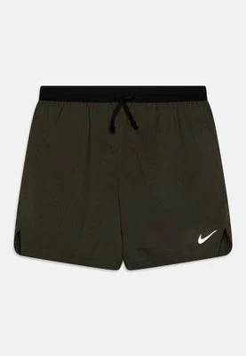 Krótkie spodenki sportowe Nike Performance