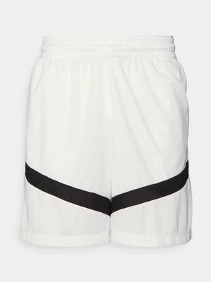 Krótkie spodenki sportowe Nike Performance