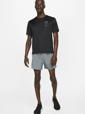 Krótkie spodenki sportowe Nike Performance