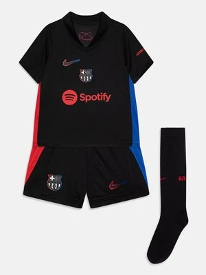 Krótkie spodenki sportowe Nike Performance