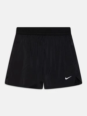 Krótkie spodenki sportowe Nike Performance