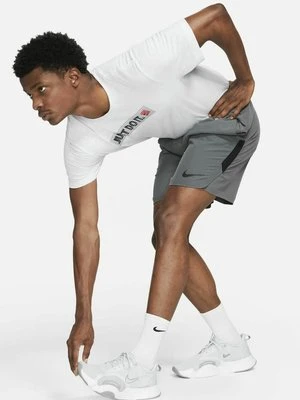 Krótkie spodenki sportowe Nike Performance