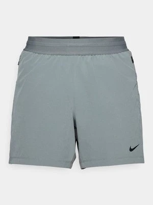Krótkie spodenki sportowe Nike Performance