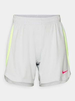 Krótkie spodenki sportowe Nike Performance