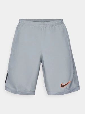 Krótkie spodenki sportowe Nike Performance