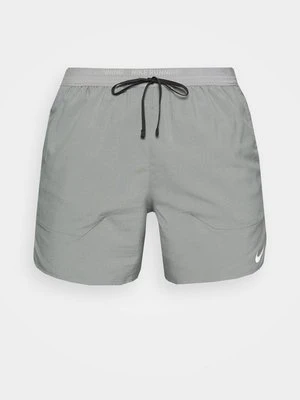 Krótkie spodenki sportowe Nike Performance