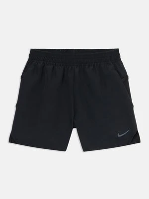 Krótkie spodenki sportowe Nike Performance