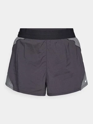 Krótkie spodenki sportowe Nike Performance