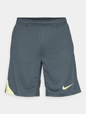 Krótkie spodenki sportowe Nike jasnozielony