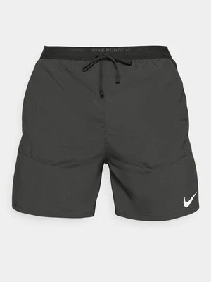 Krótkie spodenki sportowe Nike czarny