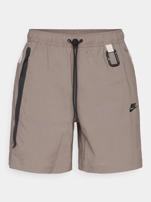Krótkie spodenki sportowe Nike Sportswear