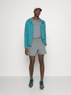 Krótkie spodenki sportowe Nike szary