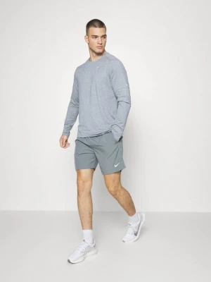 Krótkie spodenki sportowe Nike szary