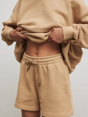 Krótkie spodenki ze sznurkiem w kolorze BISQUIT - PROSPER-XL Marsala