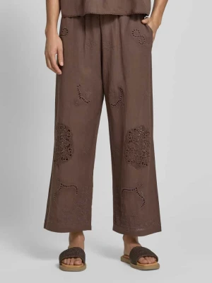 Kuloty z haftem angielskim i wpuszczanymi kieszeniami Jake*s Casual