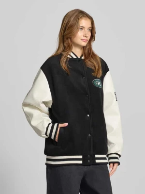 Kurtka baseballowa z wyhaftowanym logo i motywem Karo Kauer