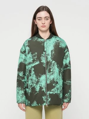 Kurtka Bomber closed