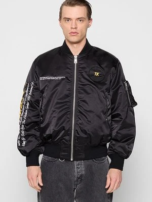 Kurtka Bomber Études