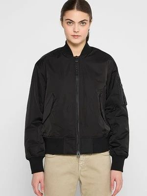 Kurtka Bomber Replay