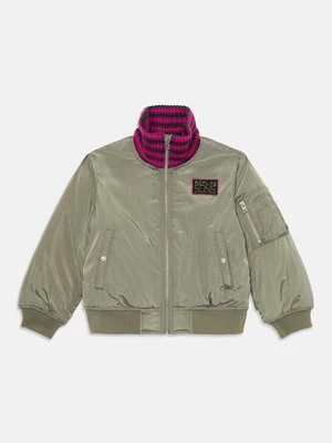 Kurtka Bomber Replay