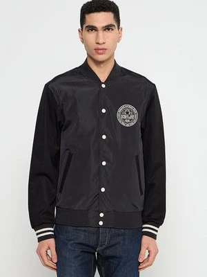 Kurtka Bomber Replay