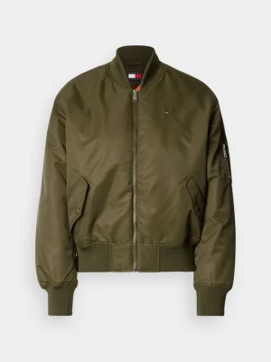 Kurtka bomber Tommy Jeans oliwkowy