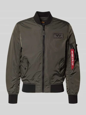 Kurtka bomberka w kroju regular fit z naszywką z logo alpha industries