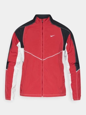 Kurtka do biegania Nike czerwony