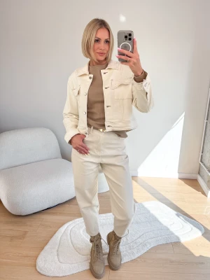Kurtka Jeansowa Kremowa Limi ClothStore