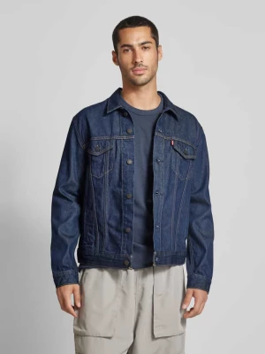 Kurtka jeansowa z kieszeniami na piersi i detalem z logo model ‘THE TRUCKER’ Levi's®