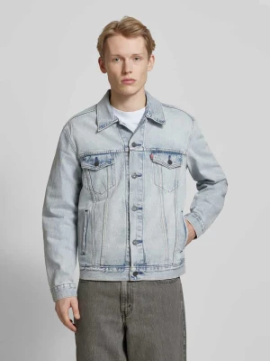 Kurtka jeansowa z kieszeniami z patką na piersi model ‘THE TRUCKER JACKET’ Levi's®