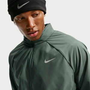 Kurtka męska do biegania z ochroną przed promieniowaniem UV Repel Nike Miler - Zieleń