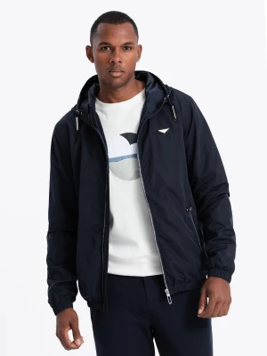 Kurtka męska wiatrówka z kapturem o klasycznym kroju - granatowa V2 Ombre Clothing