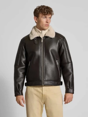 Kurtka o kroju regular fit z kołnierzem ze sztucznego futra JAKE*S STUDIO MEN