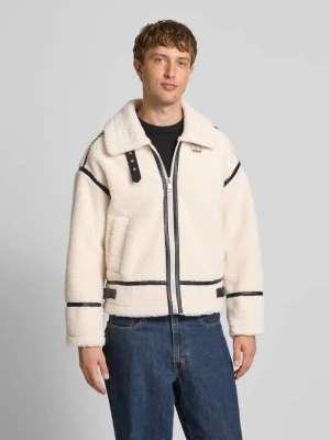 Kurtka o kroju regular fit ze sztucznego futra model ‘Angel’ Redefined Rebel